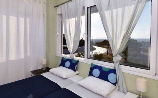 Eleon Maisonettes (left) - Nea Moudania Halkidiki