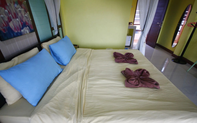 Koh Larn Sea Side Resort
