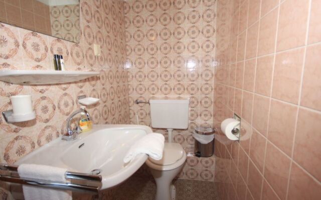 Holiday Home Chalet Alpin