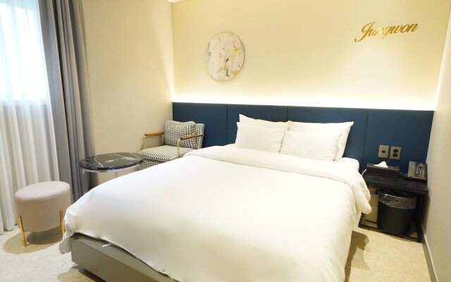 Jungwon Hotel