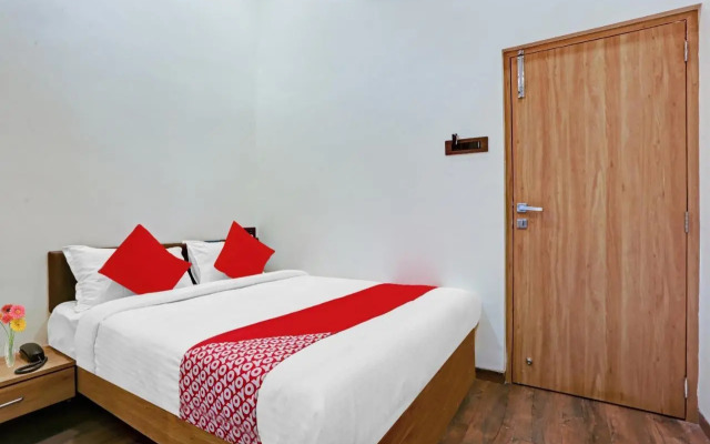 OYO 80514 Malali Residency