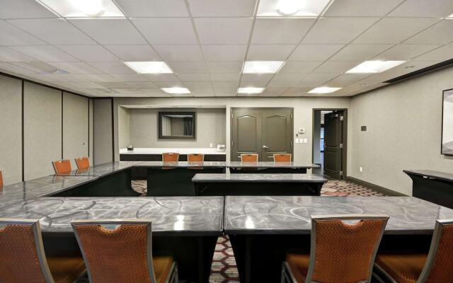 Hampton Inn & Suites Columbus-Easton Area