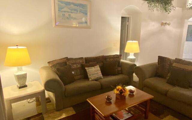 Three Bedroom Pool House - 4684 PPB - Vusa