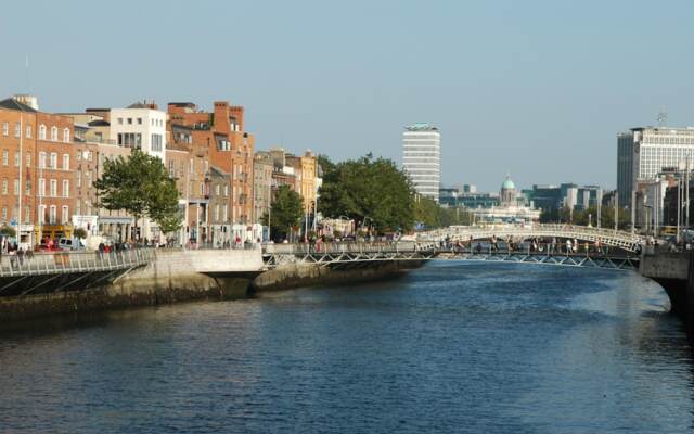 Custom House Square IFSC