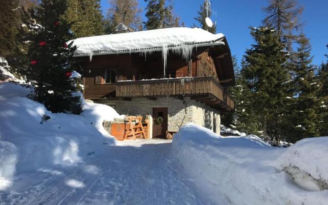 Kronplatz Ski Lodge