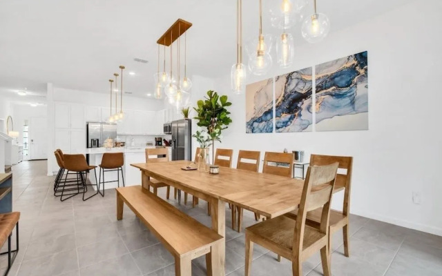 Beautiful 12 Bedrooms House 4473 12 Villa