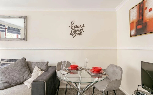 Stylish 2-bed Apartment w/ Kitchen, Ultrafast Wifi
