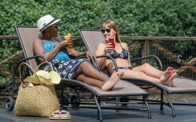 San Lameer Villa Rentals 3313