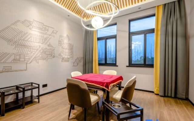 Wanzhi·Sanshan Shuijing Manor Hotel