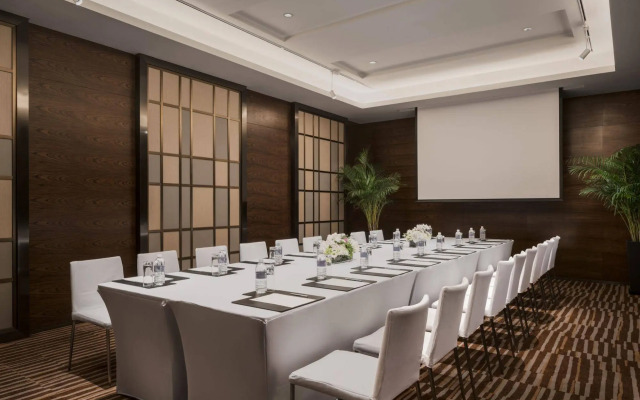 Hyatt Regency Shanghai, Wujiaochang