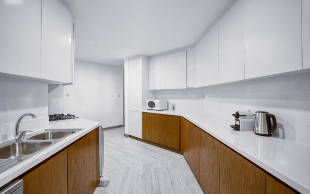 Cali Style 4 BR Penthouse Large Patio