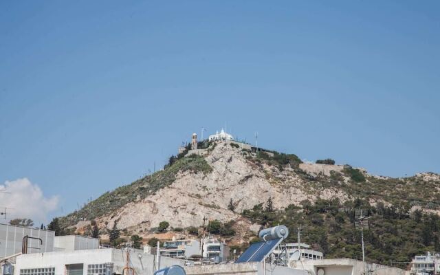 Retire with Outstanding Lycabettus View