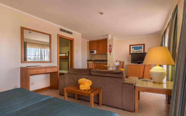 Interpass VAU Hotel & Apartaments