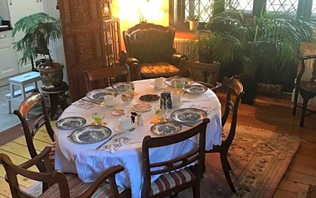 Harry's bed and breakfast