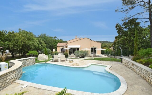 Attractive Holiday Home in Vézénobres With Swimming Pool