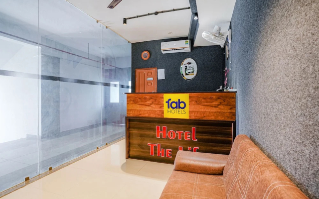 Fabhotel The Life