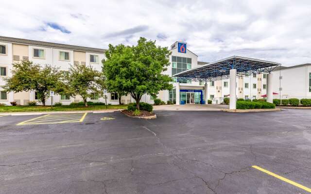 Motel 6 Caseyville, IL - Caseyville Il