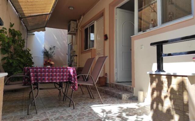 George's & Amalia's appartments 2