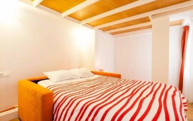 Holi-Rent Descalzos D