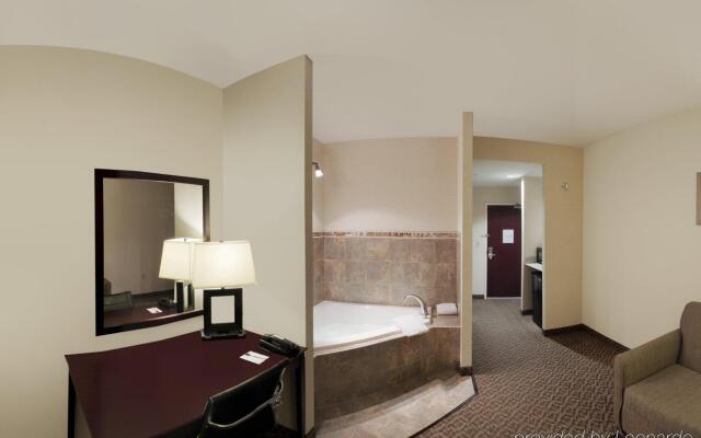 Comfort Suites Cicero - Syracuse North