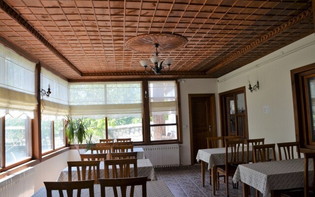 Dibekonu Konak