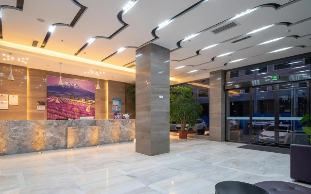 7Days Inn Zhaotong Academy Fada Square Branch