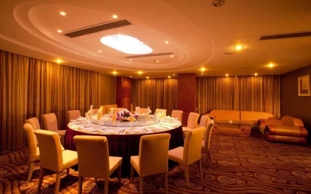 ZTG MingTing ShunChang Hotel