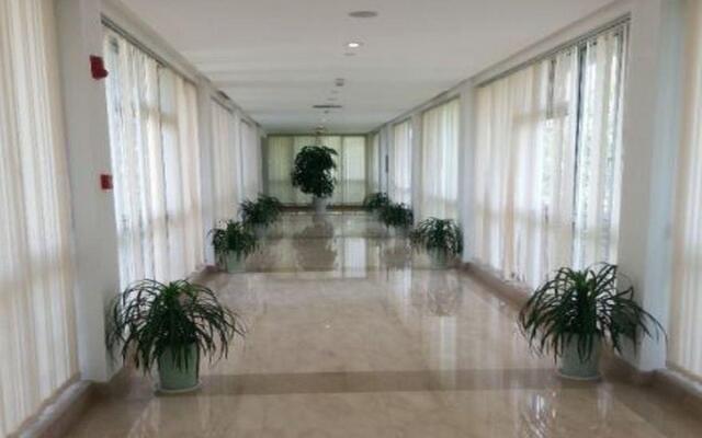 Cyts Greentree Eastern International Hotel