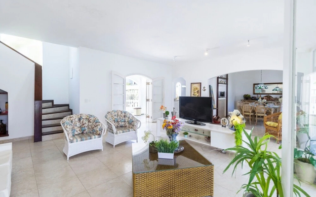 Casa a 50m da Praia com Churrasqueira