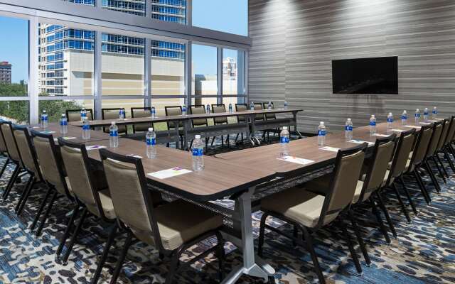 Hyatt Place St. Petersburg / Downtown