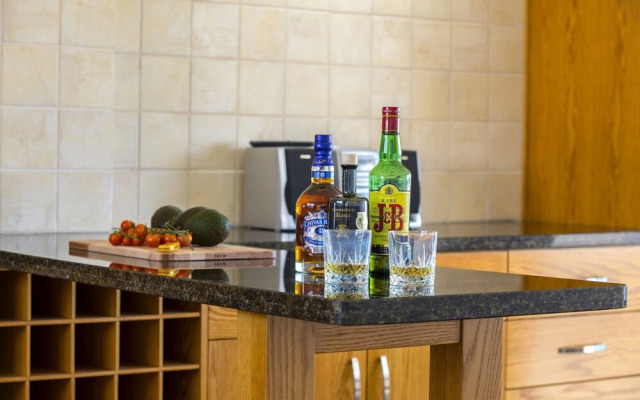 Lordos Sunshore Beachfront Suite