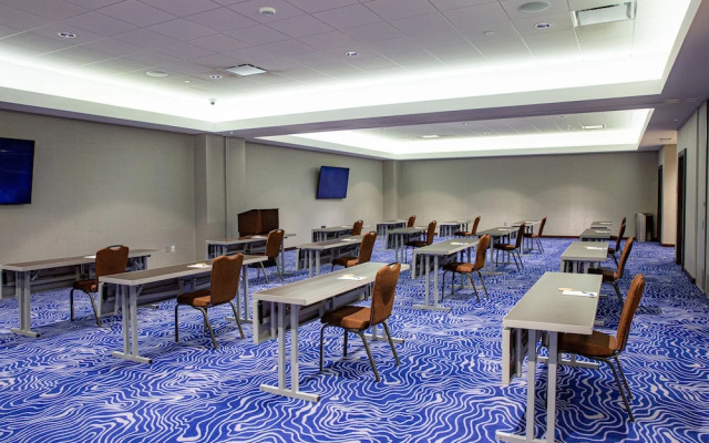 River Spirit Casino Resort