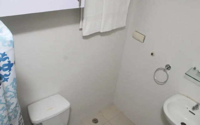 Huge A2J Executive Luxury 1BR Suite Near ABS CBN, GMA