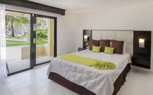 Viva Wyndham Dominicus Beach Resort — All Inclusive