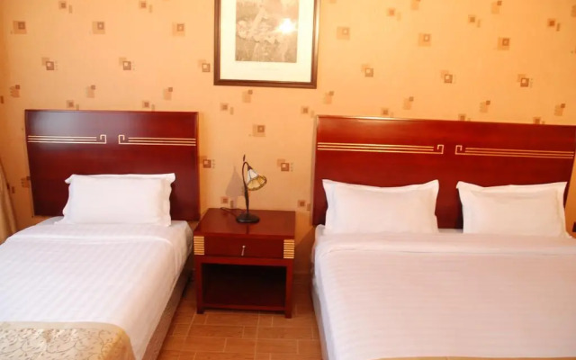 New Beach Hotel & Thalasso