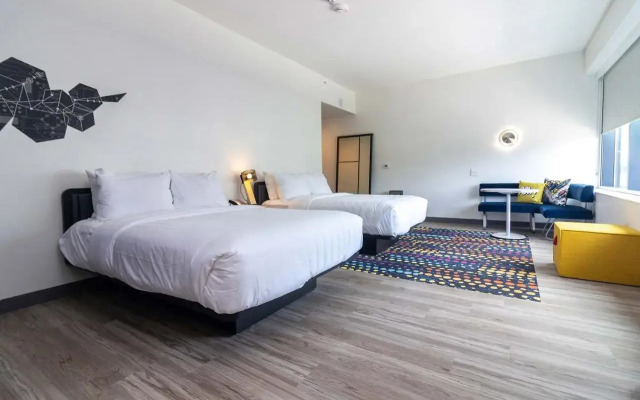 Aloft St. Louis Cortex