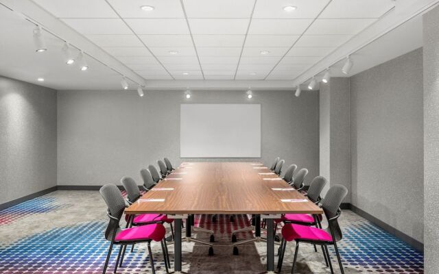 Aloft Chicago Schaumburg