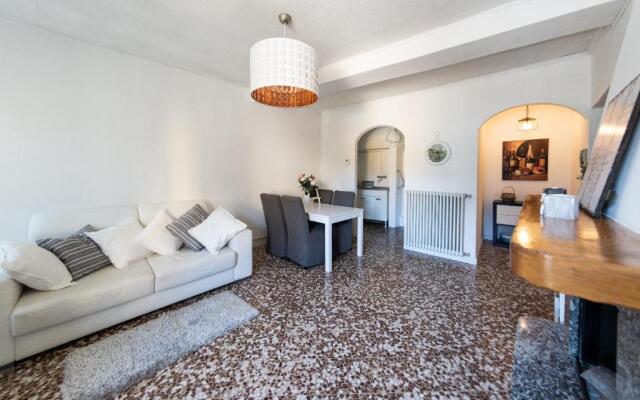 Family Nest Overlooking Lake Como