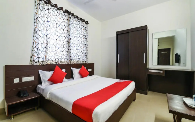 OYO 16653 Green City Service Apartment