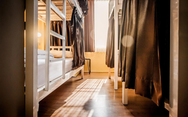 Thai Thai Hostel