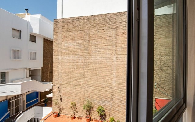 Radiant Holiday Home in Seville Near River