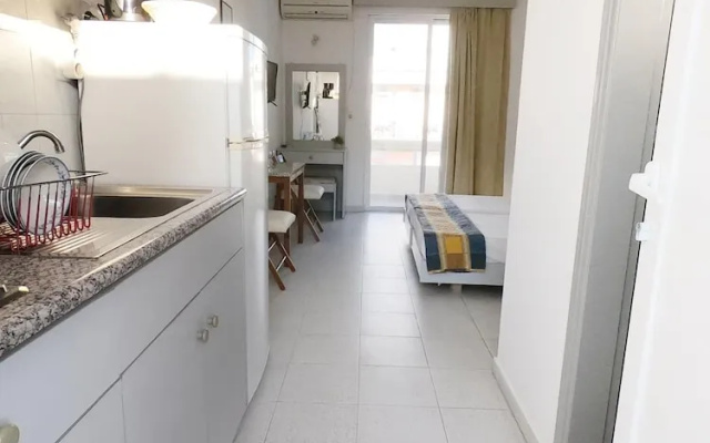 Lefteris Insta-worthy Studio With Balcony