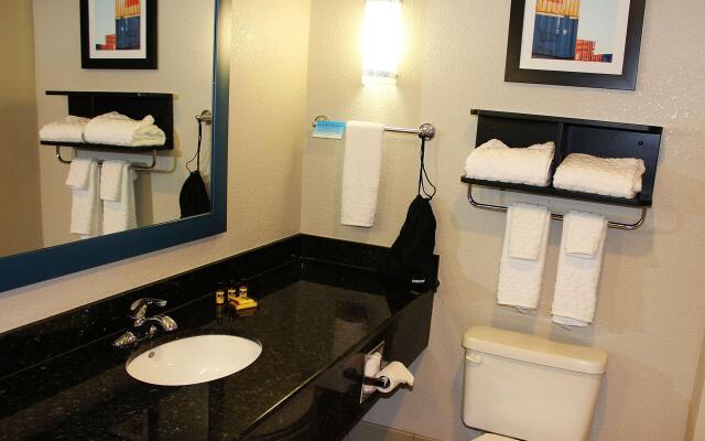 Best Western Plus Castlerock Inn & Suites