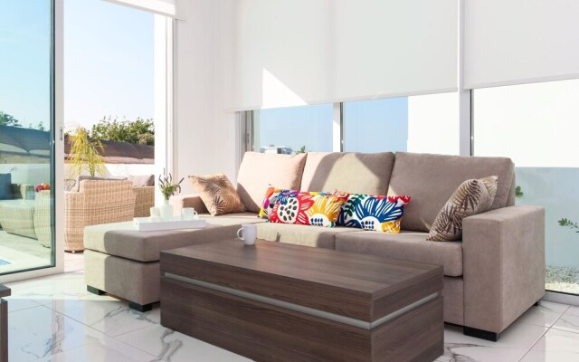 Carmen Paralimni in Paralimni