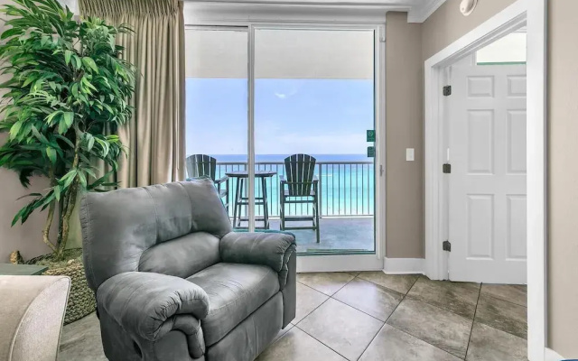 Majestic Beach Towers 2-1005