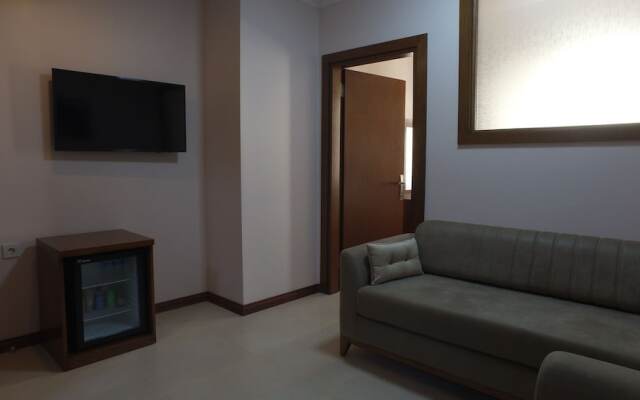 Sami Akar SARAY OTEL