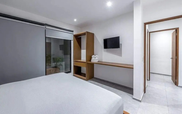 2 BR Great Located Natural Lightning