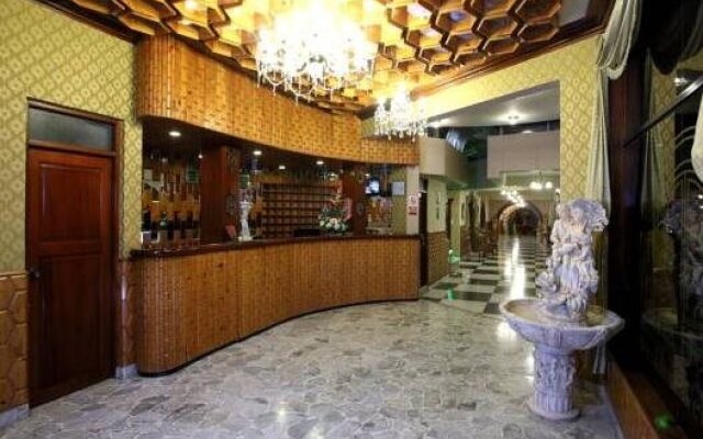 The Rokes Plaza Hotel