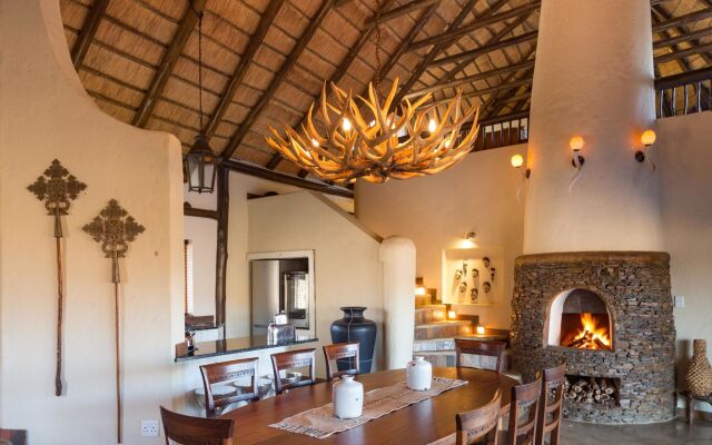 Royal Madikwe Game Lodge