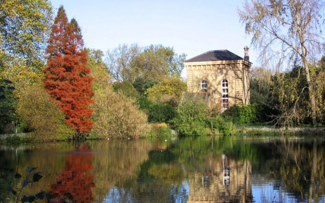 Studio Battersea Own Entrance